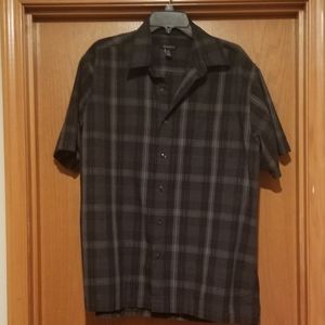 Van Heusen Men's short sleeved button up
